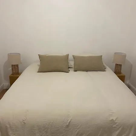 شقة La Halte Des Arenes De Nude Beaute Du Minimalisme نيم