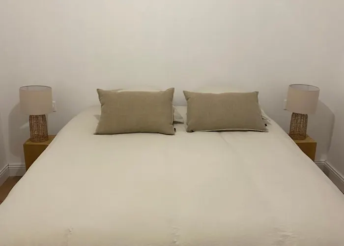 شقة La Halte Des Arenes De Nude Beaute Du Minimalisme نيم